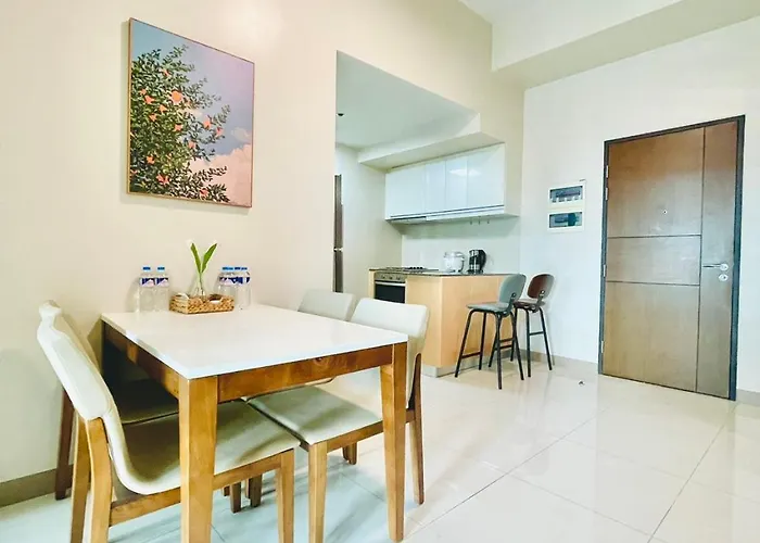 1 Queen Bed & 2 Double Beds At One Uptown Residences With Xbox And Netflix Apartamento Manila